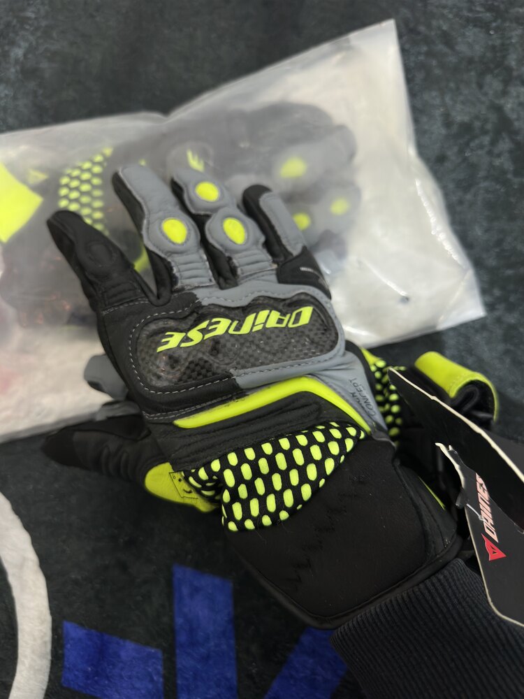 DAİNESE SİYAH NEON HAKİKİ DERİ ELDİVEN