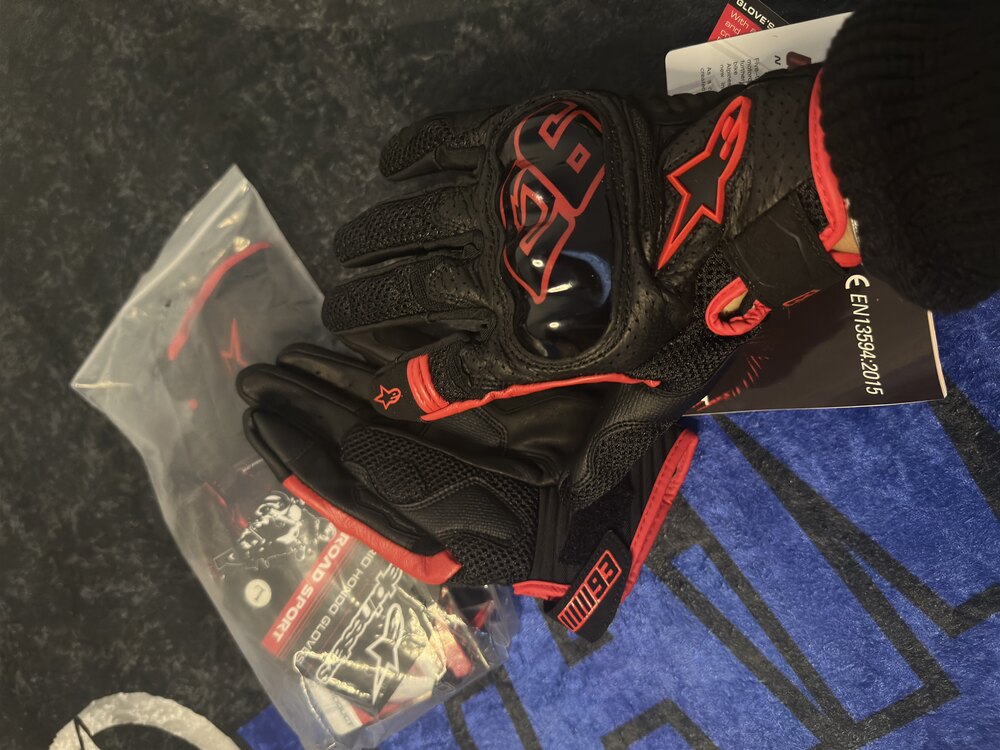 ALPİNESTARS SİYAH KIRMIZI HAKİKİ DERİ ELDİVEN M03