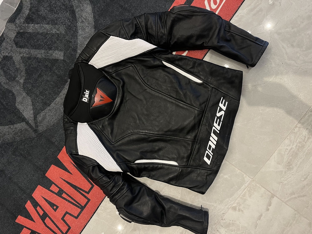 DAİNESE HÖRGÜÇLÜ HAKİKİ DERİ MOTOSİKLET MONTU M04