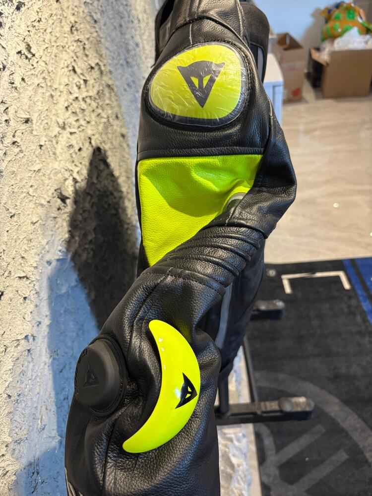 DAİNESE HÖRGÜÇLÜ HAKİKİ DERİ MOTOSİKLET MONTU M09