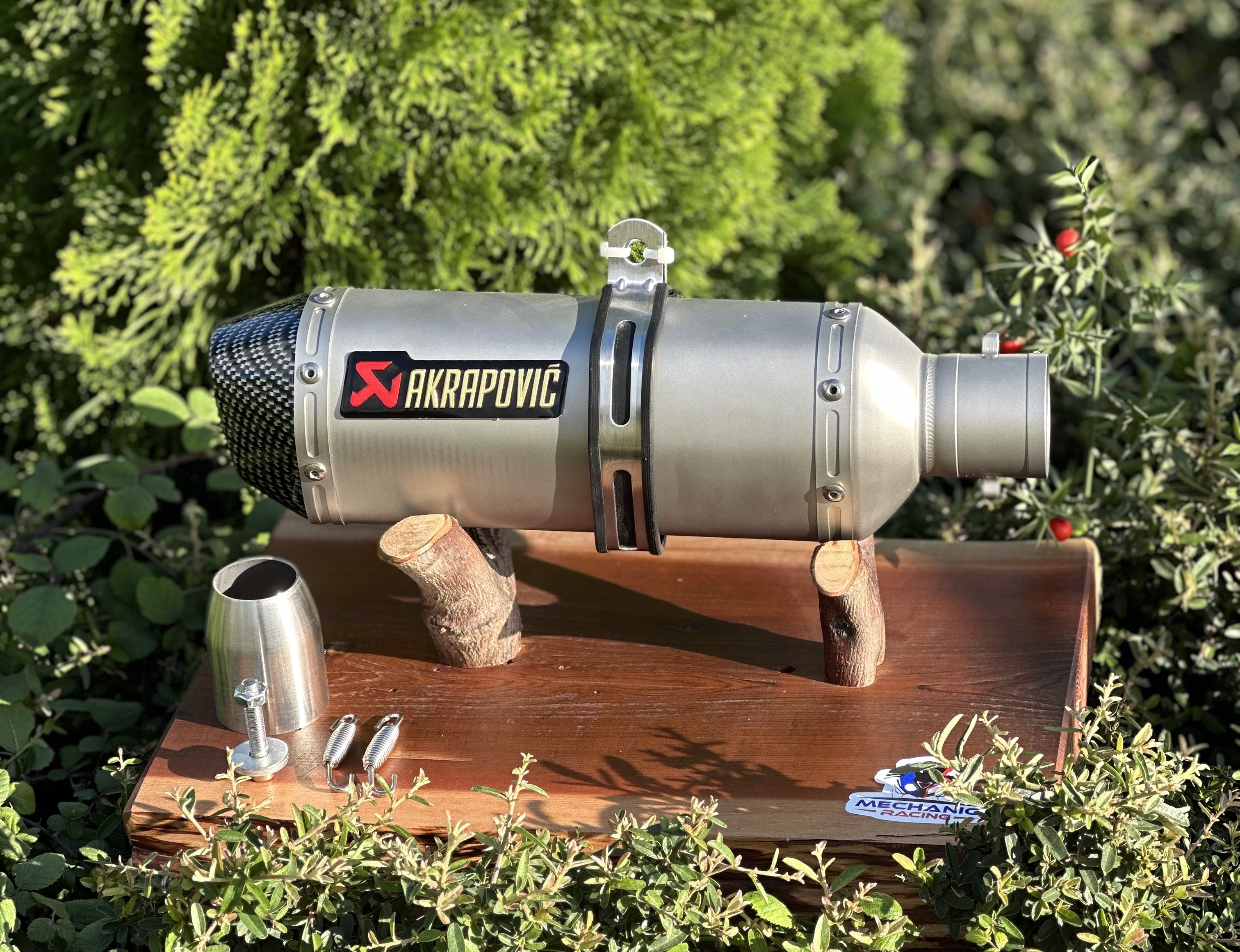 AKRAPOVİC PERFORMANS EGZOZ M07