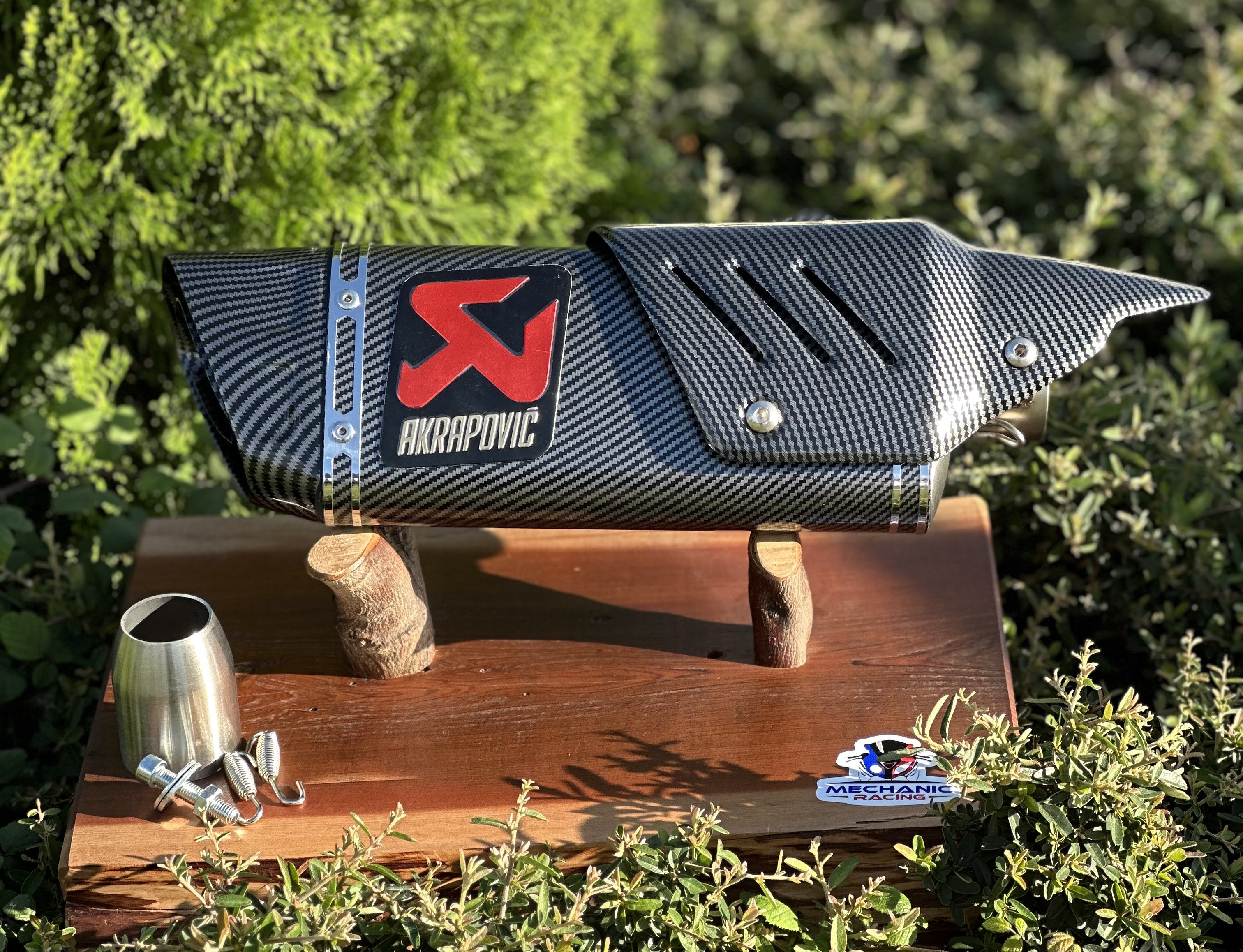 AKRAPOVİC PERFORMANS EGZOZ M08