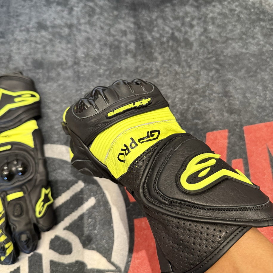 ALPİNESTARS GP FULL NEON HAKİKİ DERİ ELDİVEN M017
